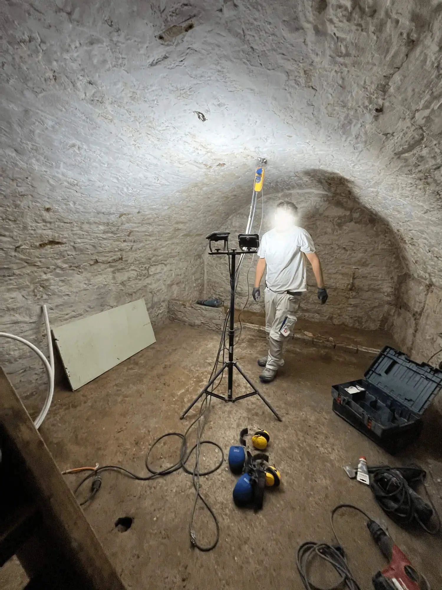 Keller vorher - Sanierung Düsseldorf